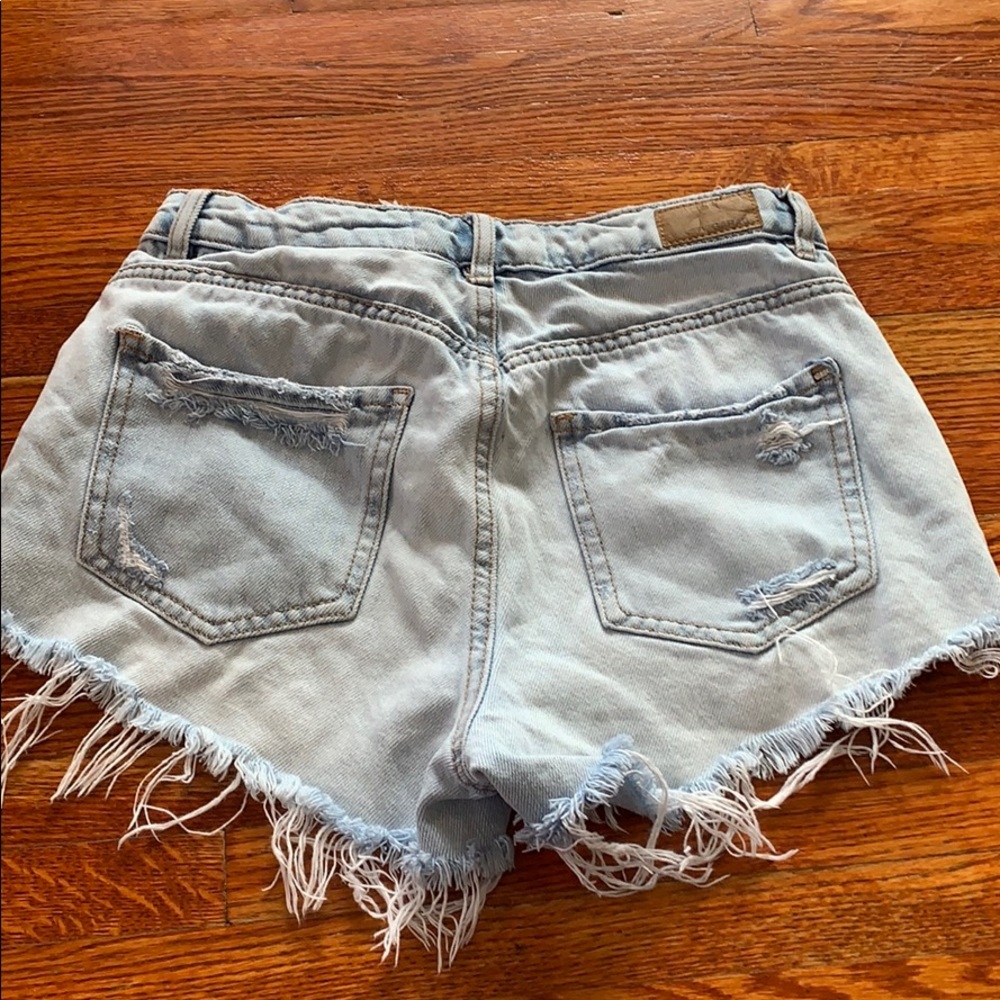 Garage shorts - Picture 2 of 2
